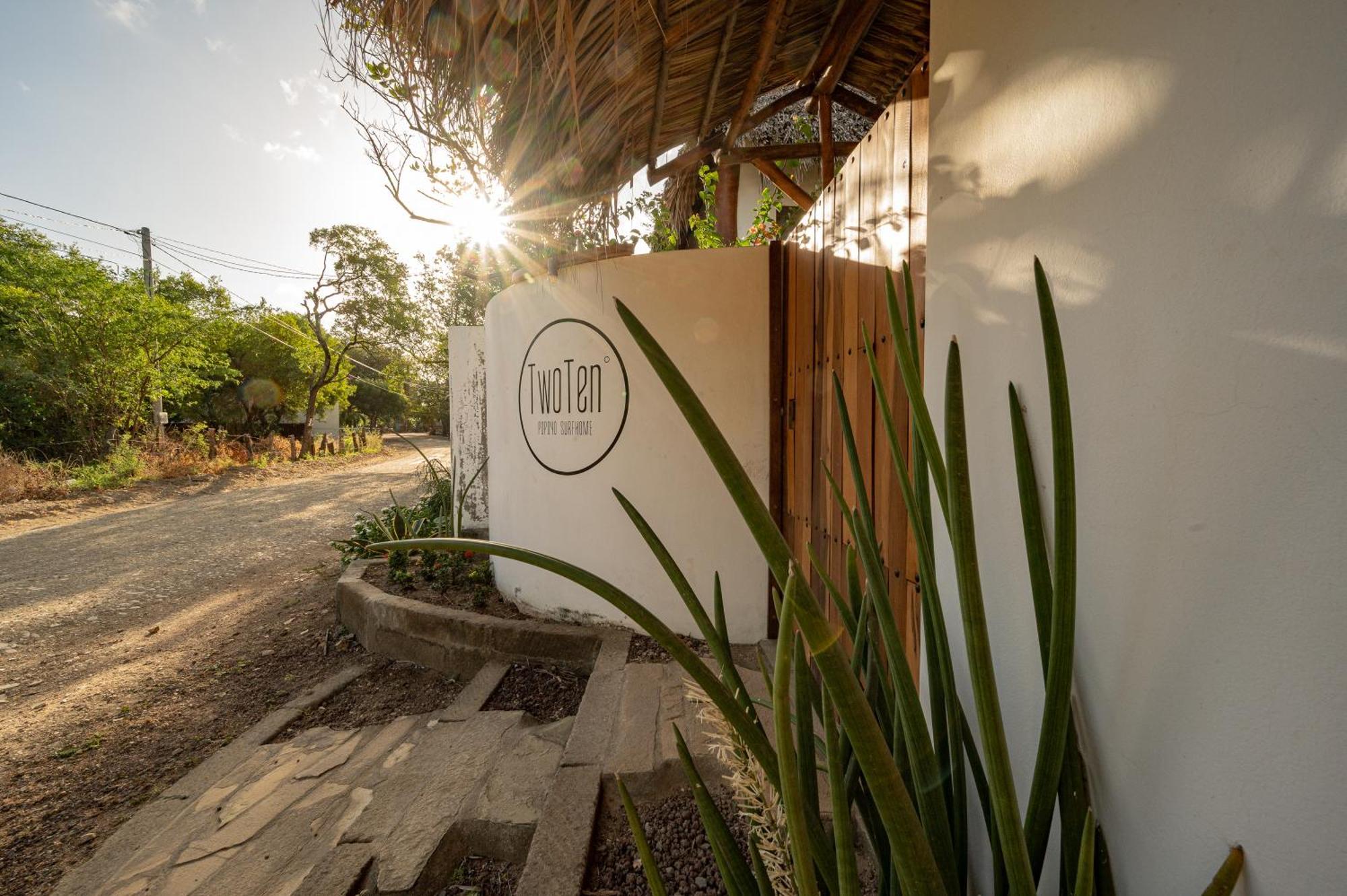 Twoten° Surf Home โปโปโย ภายนอก รูปภาพ
