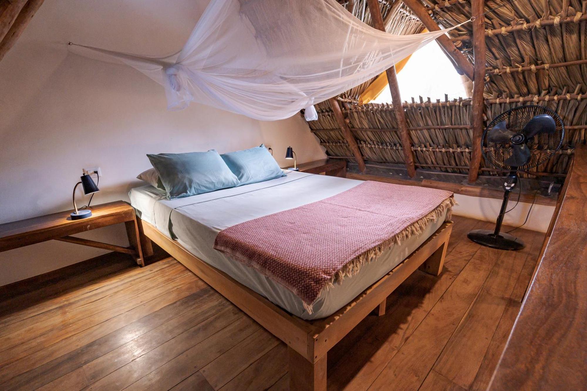 Twoten° Surf Home โปโปโย ภายนอก รูปภาพ