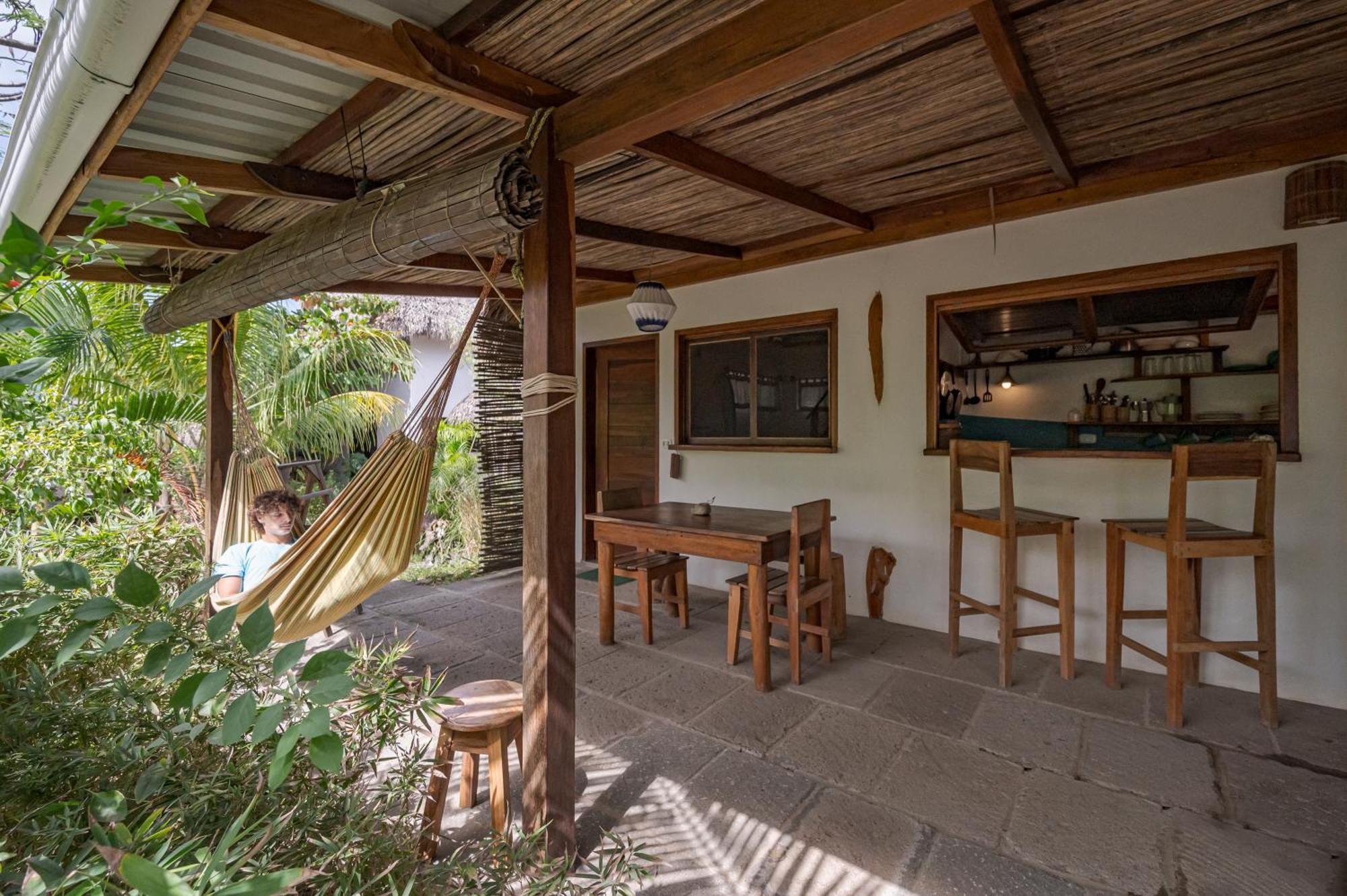 Twoten° Surf Home โปโปโย ภายนอก รูปภาพ